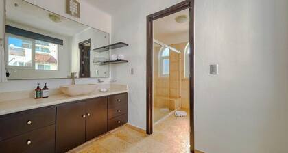 Cozy 3BR House Perfect for Families - Pool