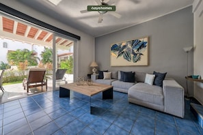 House, Multiple Beds, Kitchen, Beach View (Las Alamandas 7) | Living area