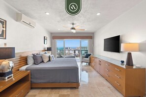 Apartment, Multiple Beds, Balcony, Ocean View (Cielo 301) | 2 bedrooms, individually decorated, individually furnished, bed sheets