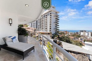 Apartment, Multiple Beds, Balcony, Ocean View (Cielo 301) | View from room