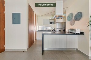 Apartment, 1 King Bed, Kitchen, Beach View (505 Torre Ambar) | Private kitchen | Coffee/tea maker