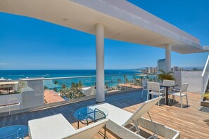 Outdoor dining - New 1 Br Unit 2 Min From Beach - Pool - King Bed (Puerto Vallarta)