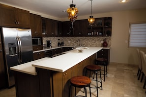 Apartment, Multiple Beds, Kitchen, Ocean View (BAJA TOMS B 311) | Private kitchen