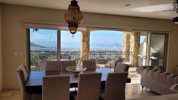 Apartment, Multiple Beds, Kitchen, Ocean View (BAJA TOMS B 311) | Dining