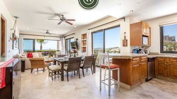 Apartment, Multiple Beds, Patio, Ocean View (Alegranza 101) | Interior