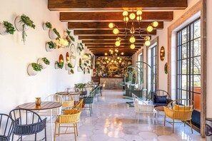 Lägenhet - flera sängar - uteplats - havsutsikt (Hacienda Encantada 1708) | Restauranger