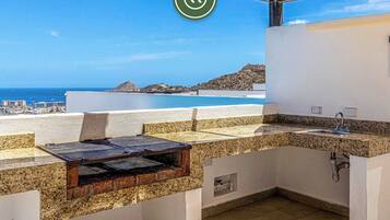 Apartment, Multiple Beds, Balcony, Ocean View (HD3-202) | Property grounds