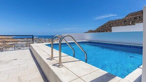 Unclassified image, 2 of 33, button - Amazing 2BR Condo With Rooftop Pool - BBQ (Cabo San Lucas)
