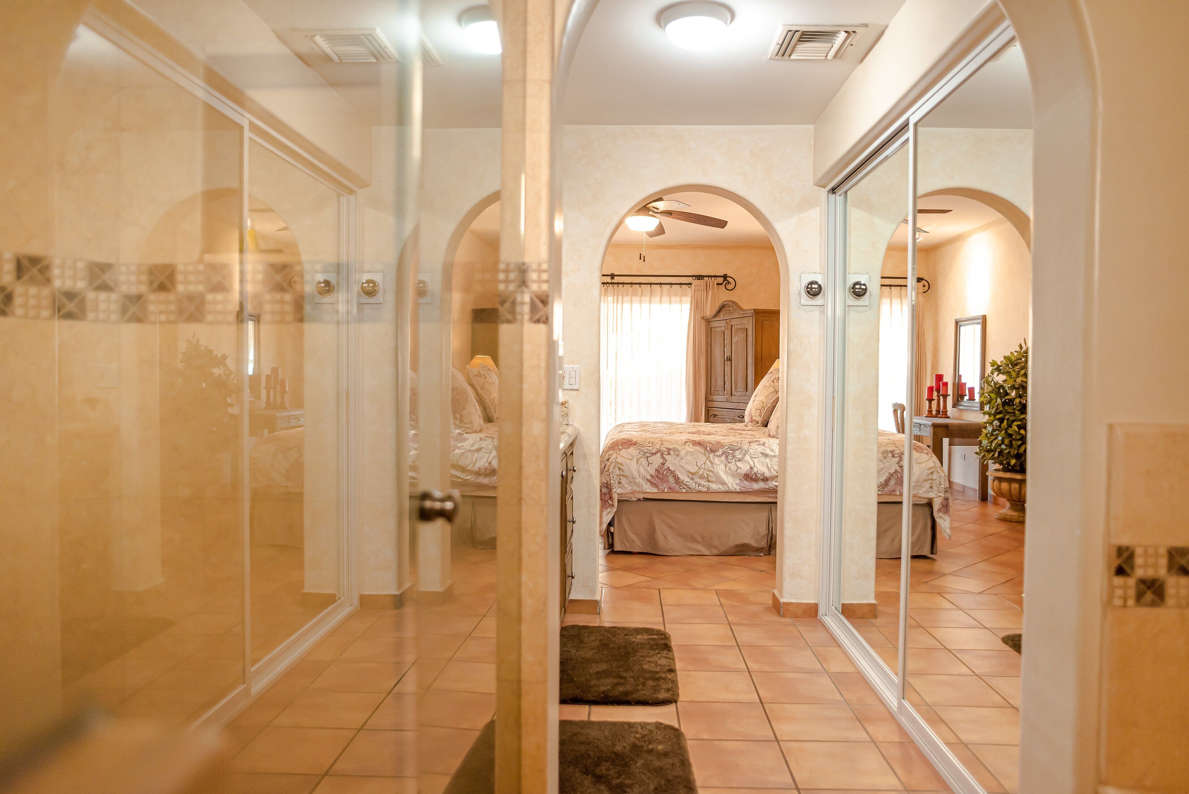 Apartment, Multiple Beds, Balcony, Partial Ocean View (Las Mañanitas LM C208) | 3 bedrooms, individually decorated, individually furnished