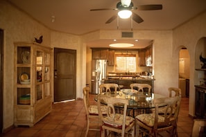 تناول الطعام