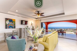 Condo, Multiple Beds, Balcony, Ocean View (Hacienda Encantada 2709) | Living area | 42-inch flat-screen TV with digital channels