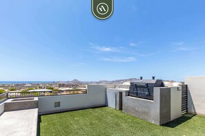 Townhome, 2 Queen Beds, Kitchen, Ocean View (Camino del Mar 731) | Property grounds