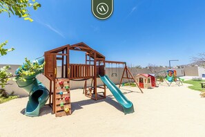 Children's area - Chic 2BR House - Pedregal - Private Rooftop - Pool (Cabo San Lucas)