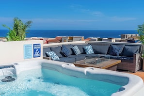 Bain à remous extérieur