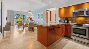 Private kitchen - Stylish 2 BR Condo - Pools - Golf - Membership (Nuevo Nayarit)