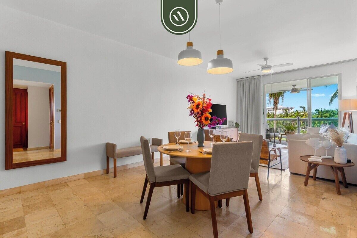 Condo, varias camas, patio, vista a la playa (Balancan 302) | 2 habitaciones, decoración personalizada y muebles diferentes 