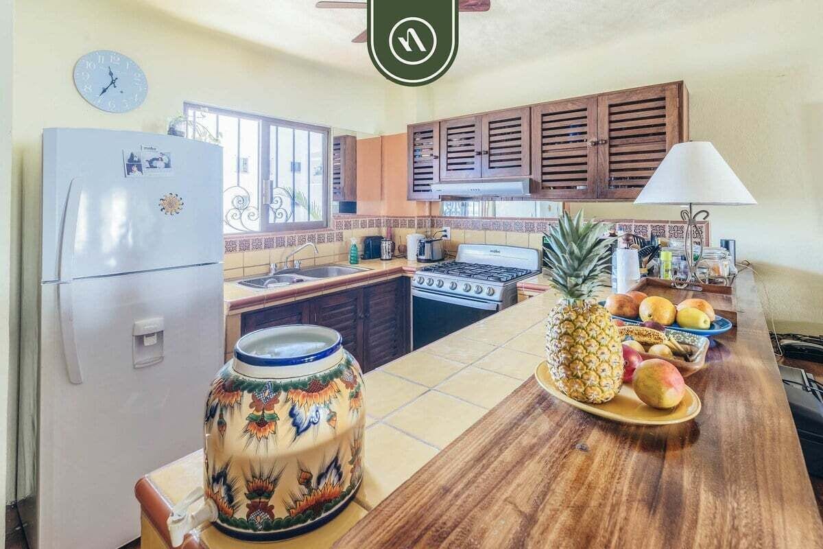 Departamento, varias camas, balcón, vista al océano (Vista del Sol 804) | Cocina privada