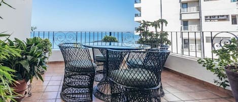 Apartment, Multiple Beds, Balcony, Ocean View (Vista del Sol 804) | Terrace/patio