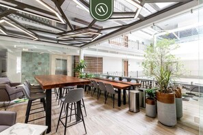 Leilighet, 1 kingsize-seng med sovesofa, kjøkken, strandutsikt (Avida 616 Casa Magnífica) | Spiseområde