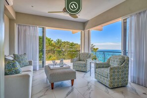 Apartment, Multiple Beds, Kitchen, Ocean View (La Cima - 2A) | Interior