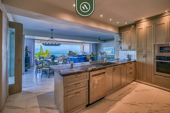 Apartment, Multiple Beds, Kitchen, Ocean View (La Cima - 2A) | Private kitchen | Coffee/tea maker, dining tables