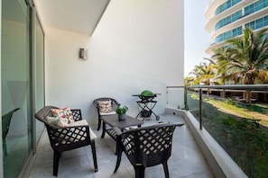Apartment, Mehrere Betten, Poolzugang, Meerblick (Aria Ocean 179) | Ausblick vom Zimmer