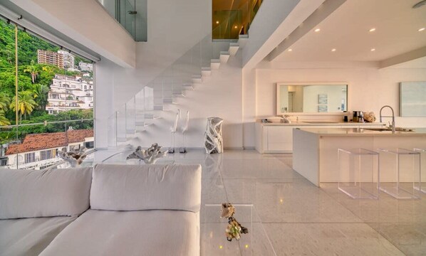 Apartment, Multiple Beds, Kitchen, Ocean View (Orchid-8D) | Interior