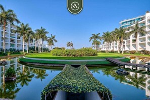 Exterior - Oceanview 1 BR Condo - Private Beach - Pools (Nuevo Nayarit)