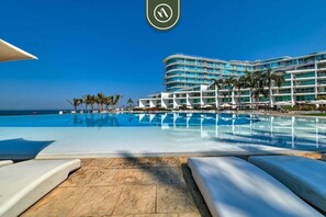 Pool - Oceanview 1 BR Condo - Private Beach - Pools (Nuevo Nayarit)