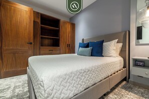 Condo, varias camas, acceso a la alberca, vista al océano (Las Verandas 503) | 2 habitaciones, decoración personalizada y muebles diferentes 