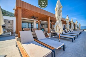 Exterior - Luxury 2 BR Condo With Beachview - Rooftop Pool (Puerto Vallarta)