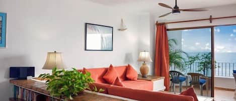 Apartment, Multiple Beds, Balcony, Ocean View (710-VistadelSol) | Living area
