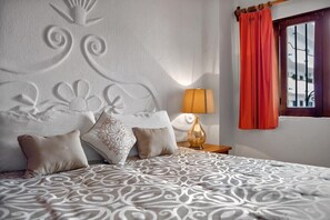 Căn hộ, nhiều giường, ban công, quang cảnh biển (710-VistadelSol) | 2 phòng ngủ, trang trí khác biệt 