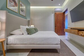 Condo, 2 Queen Beds, Jetted Tub, Ocean View (Madero 320 306) | 2 bedrooms, individually decorated, individually furnished