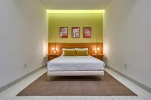 Departamento, 2 camas Queen size, cocina, vista al océano (Madero 320 306) | 2 habitaciones, decoración personalizada y muebles diferentes