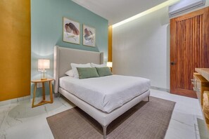 Condo, 2 Queen Beds, Jetted Tub, Ocean View (Madero 320 306)