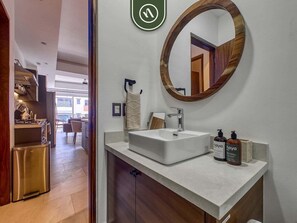 Condo, várias camas, acesso à piscina, vista para a montanha (Esquina Versalles 204) | Parte interna