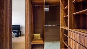 Departamento, varias camas, balcón, vista a la playa (DToscana 501 Pisa) | Interior