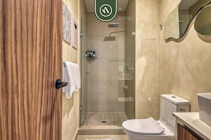 Apartment, Mehrere Betten, Balkon, Strandblick (Ki Green T200 C304) | Badezimmer | Handtücher