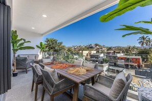 Condo, Multiple Beds, Hot Tub, Ocean View (Udara 2K) | Outdoor dining