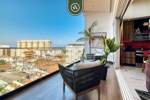 Apartment, 1 Queen-Bett, Küche, Poolblick (Dsire PH604Romantica) | Innenbereich