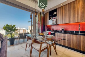 Apartment, 1 Queen-Bett, Küche, Poolblick (Dsire PH604Romantica) | Eigene Küche