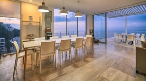 Apartment, Multiple Beds, Kitchen, Beach View (Amapas I T31) | Dining