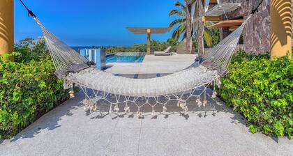 Luxury Oceanfront Villa - Private Beach - Pool