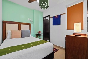 Condo, Multiple Beds, Pool Access, Ocean View (The Park 406) | 2 bedrooms, individually decorated, individually furnished, bed sheets