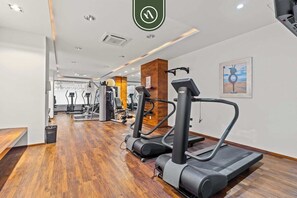 Fitness facility - Elegant 2 BR Condo With Amazing Rooftop Pool (Puerto Vallarta)