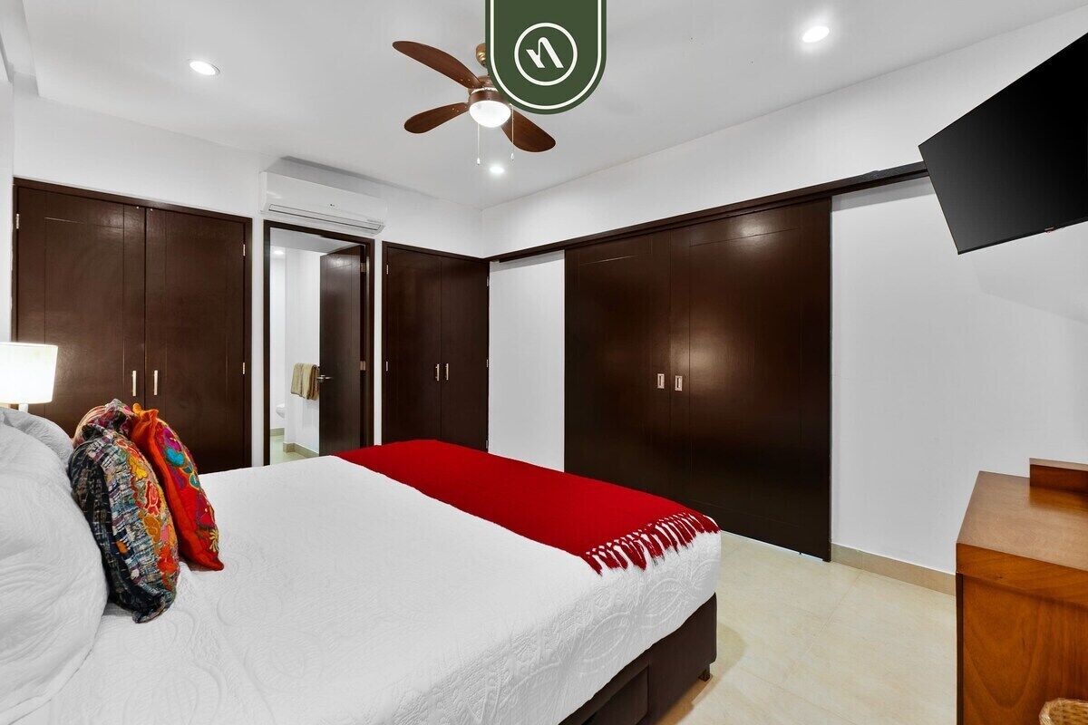 Condo, Multiple Beds, Pool Access, Ocean View (The Park 406) | 2 bedrooms, individually decorated, individually furnished, bed sheets