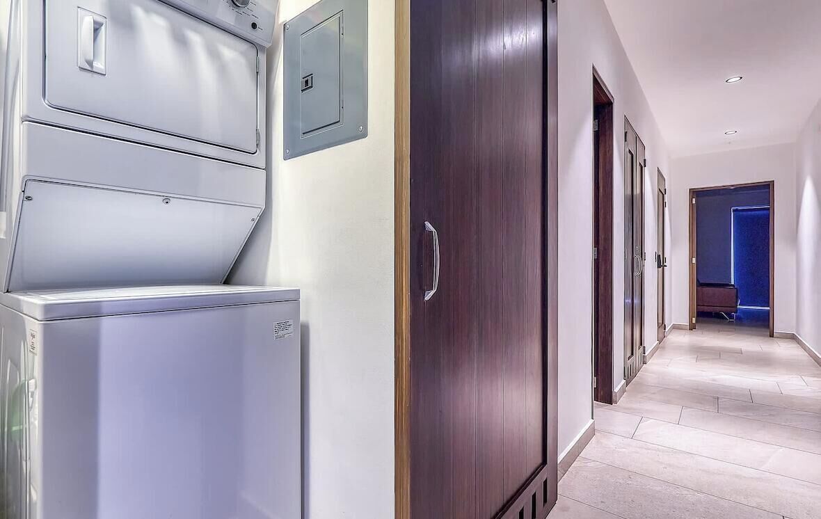 Condo, Multiple Beds, Pool Access, Ocean View (Urban II 304) | Laundry