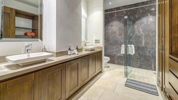 Appartamento, letti multipli, accesso alla piscina, vista oceano (Urban II 304) | Bagno | Asciugamani