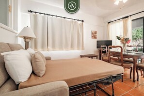 Condo, 1 Queen Bed with Sofa bed, Balcony, Ocean View (One Beach Street 306 B) | 1 bedroom, individually decorated, individually furnished, bed sheets